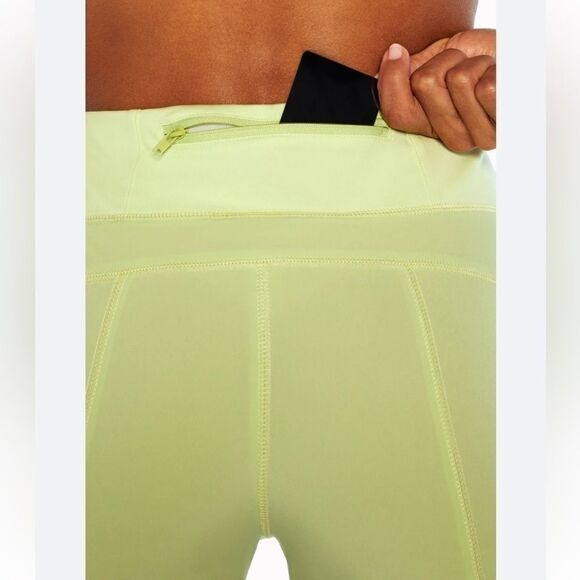 MARIKA Butterfly DRYWIK shorts sz L NWT - Picture 3 of 9